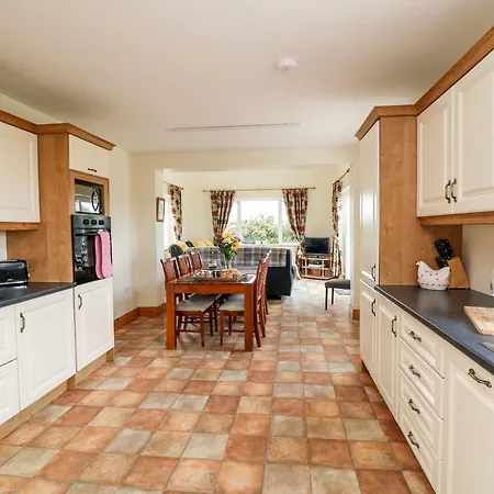 בית נופש High Meadow House Duncormick