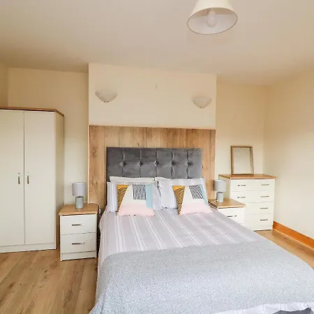 High Meadow House *